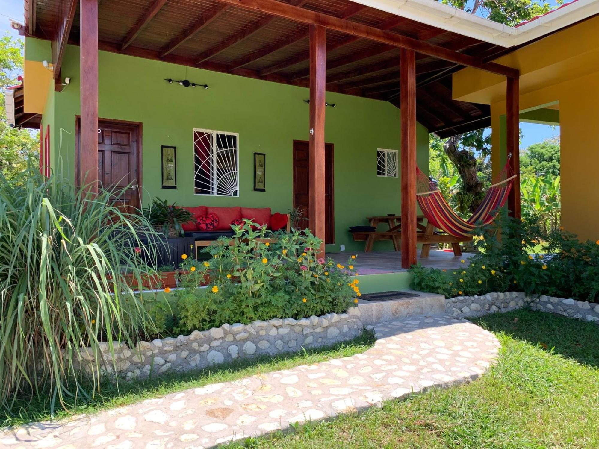 Green Queendom Farm And Lodging Oracabessa Esterno foto